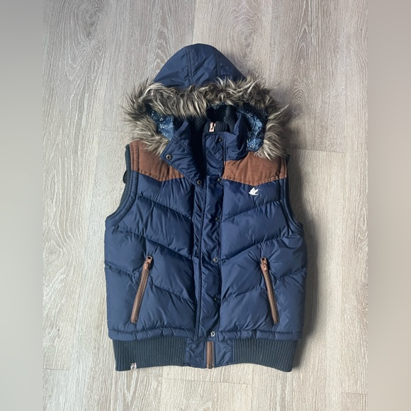 SoulCal & Co Hooded Vest - Picture 1 of 11